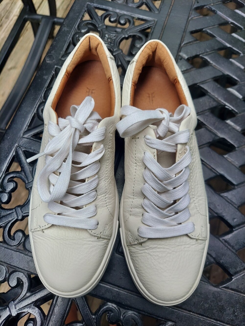 FRYE SNEAKERS